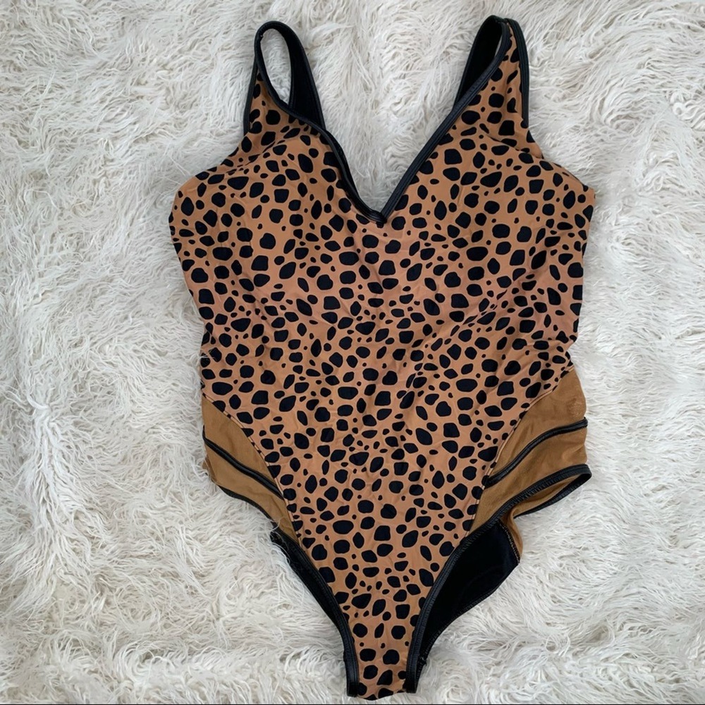 Gabifresh x Swimsuits for All Leopard Swimsuit One Piece Size 24 E/F